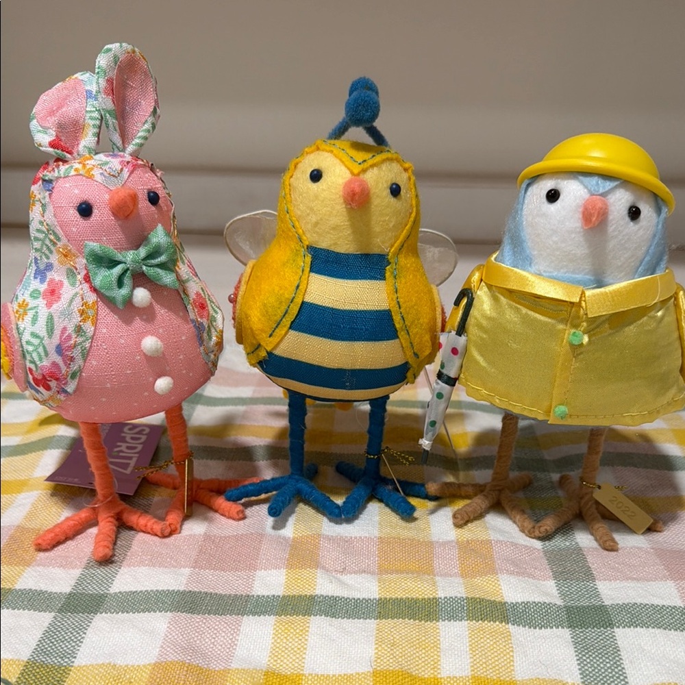 Target Spritz bird collection lot of 3 Spring/Easter- NWT!